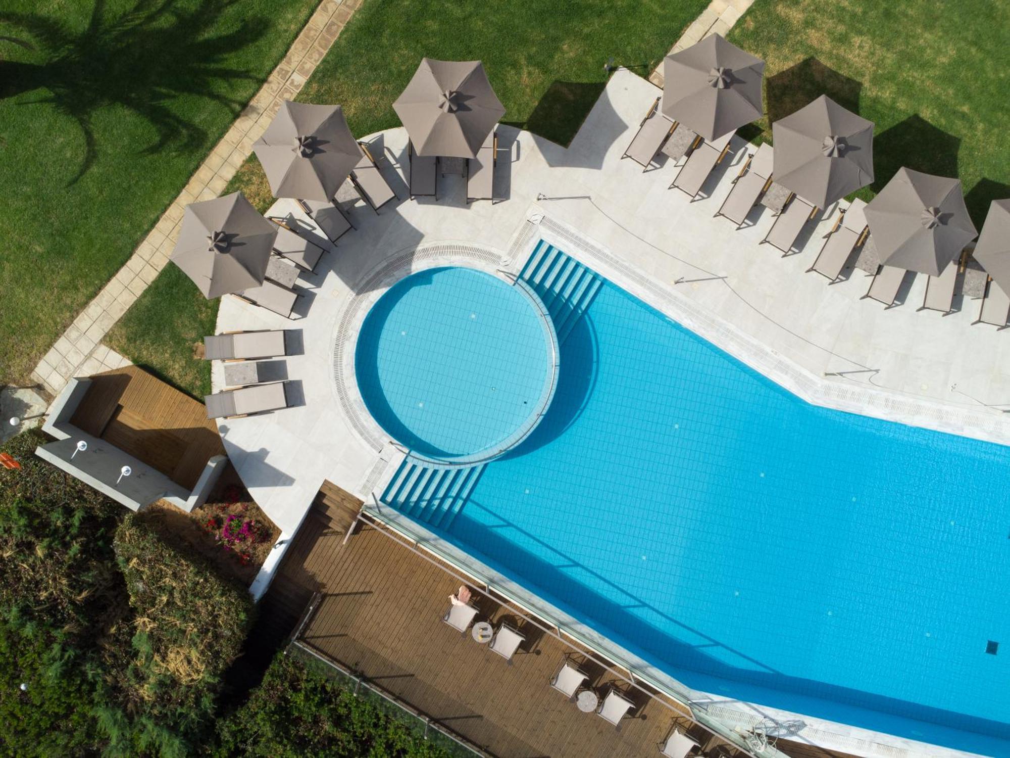 Niforeika Beach Hotel Екстер'єр фото