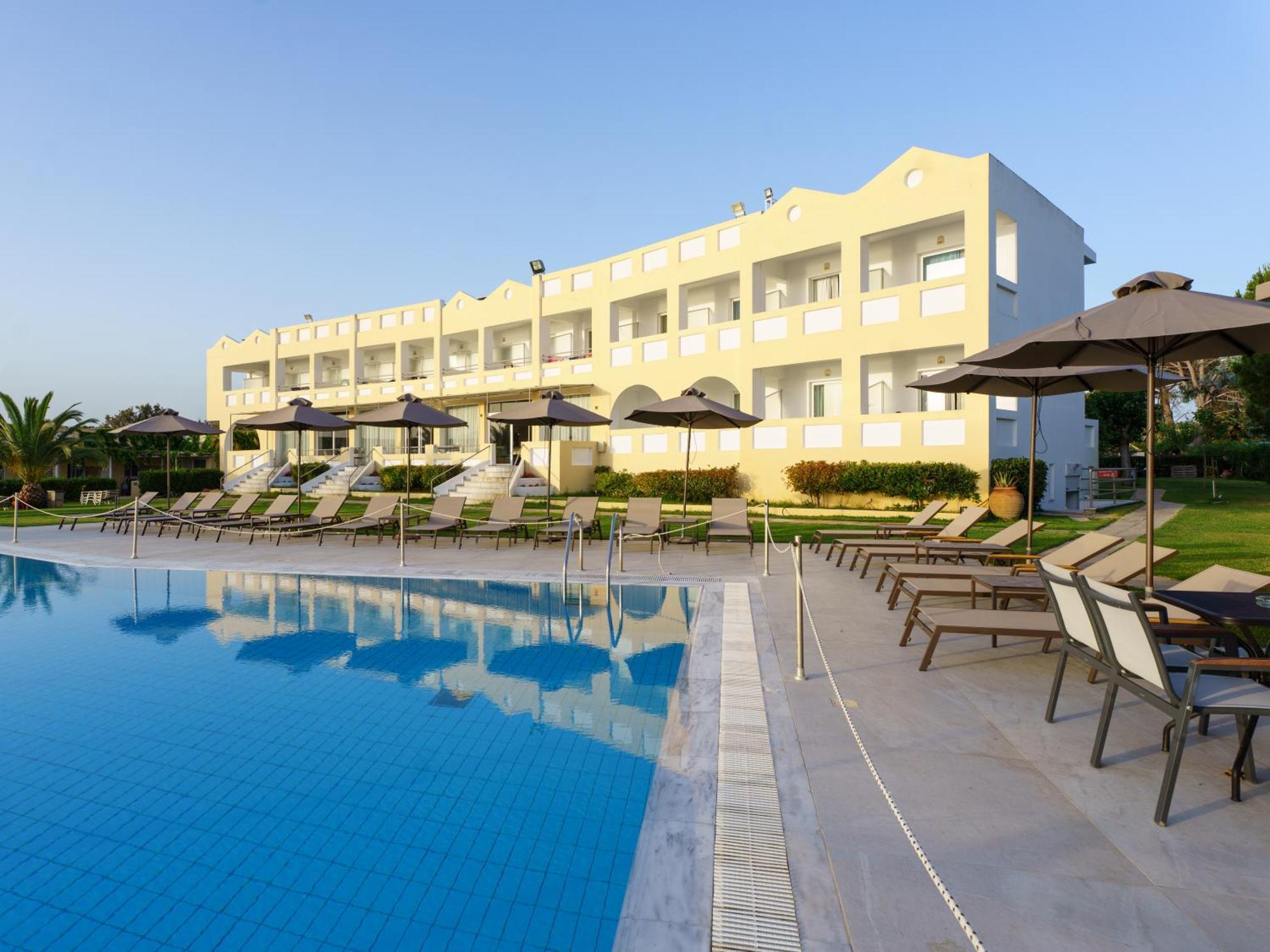 Niforeika Beach Hotel Екстер'єр фото