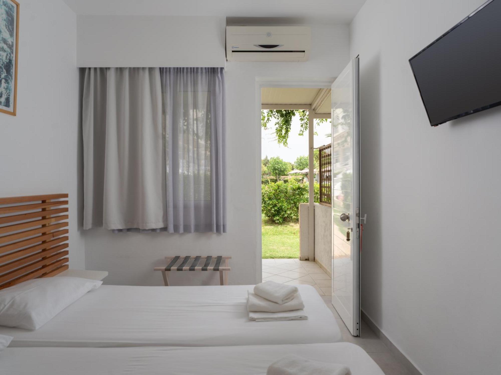 Niforeika Beach Hotel Екстер'єр фото