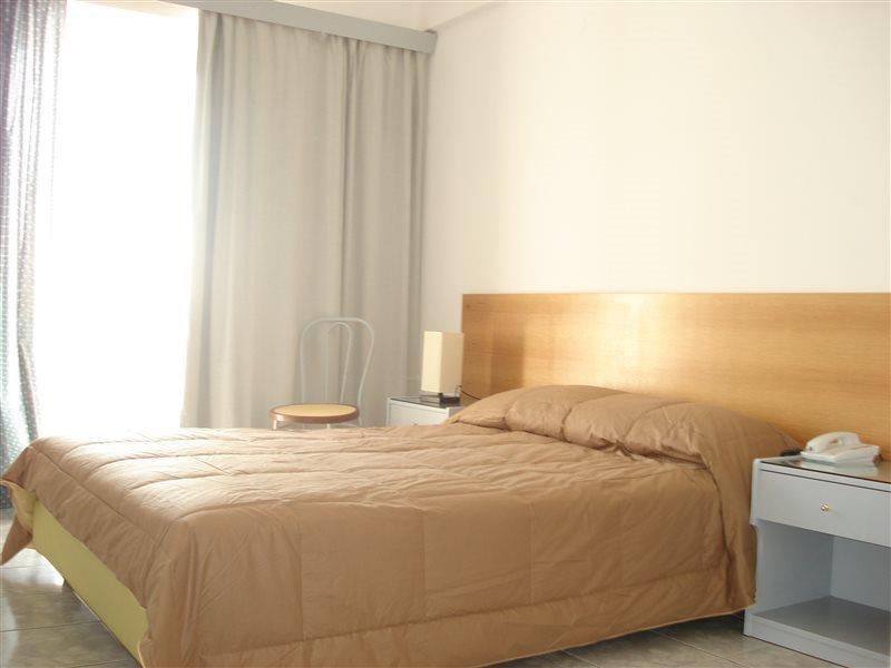 Niforeika Beach Hotel Екстер'єр фото